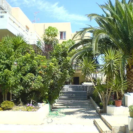 τζωρτζίνα Ξενοδοχείο με διαμερίσματα