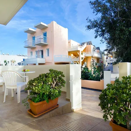 Georgina Aparthotel Agia Marina